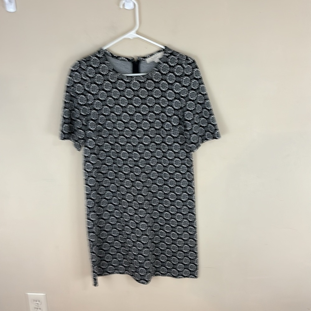 Loft Black and White Print Knit  Short Sleeve Dress Size Small